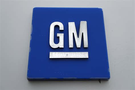 About 5K GM salaried workers take buyouts, avoiding layoffs